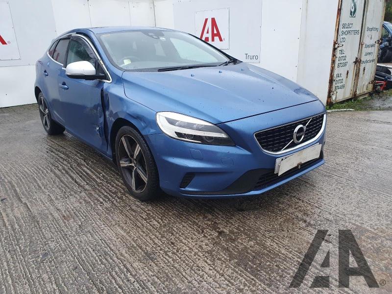 2017 VOLVO V40 D3 R-DESIGN NAV PLUS 1969cc TURBO DIESEL MANUAL 6 Speed 5 DOOR HATCHBACK