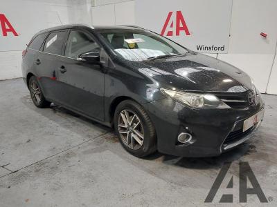 Image of 2015 TOYOTA AURIS D-4D ICON PLUS 1364cc TURBO DIESEL MANUAL 5 DOOR ESTATE