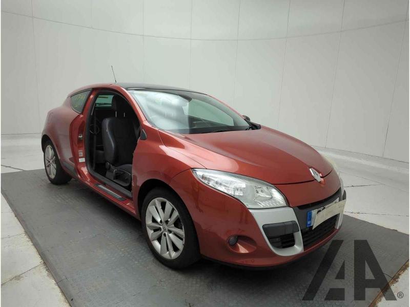 2010 RENAULT MEGANE PRIVILEGE TOMTOM DCI 1870cc TURBO DIESEL MANUAL 6 Speed 3 DOOR COUPE