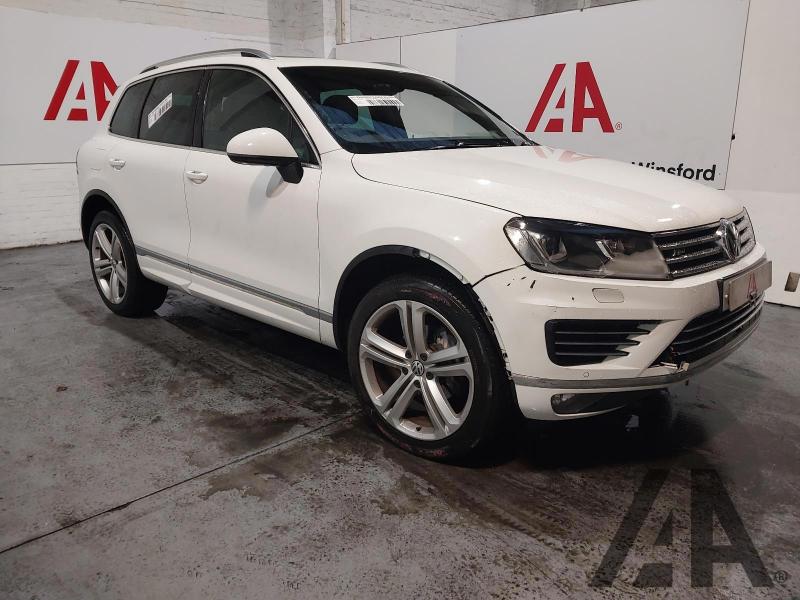 2017 VOLKSWAGEN TOUAREG V6 R-LINE PLUS TDI BLUEMOTION 2967cc TURBO DIESEL AUTOMATIC 8 Speed 5 DOOR ESTATE