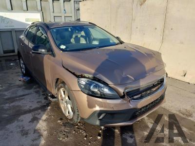 Image of 2015 VOLVO V40 D2 CROSS COUNTRY LUX NAV 1560cc TURBO DIESEL MANUAL 6 Speed 5 DOOR HATCHBACK