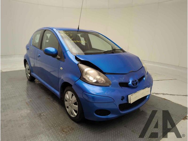 2010 TOYOTA AYGO BLUE VVT-I 998cc PETROL SEMI AUTO 5 DOOR HATCHBACK