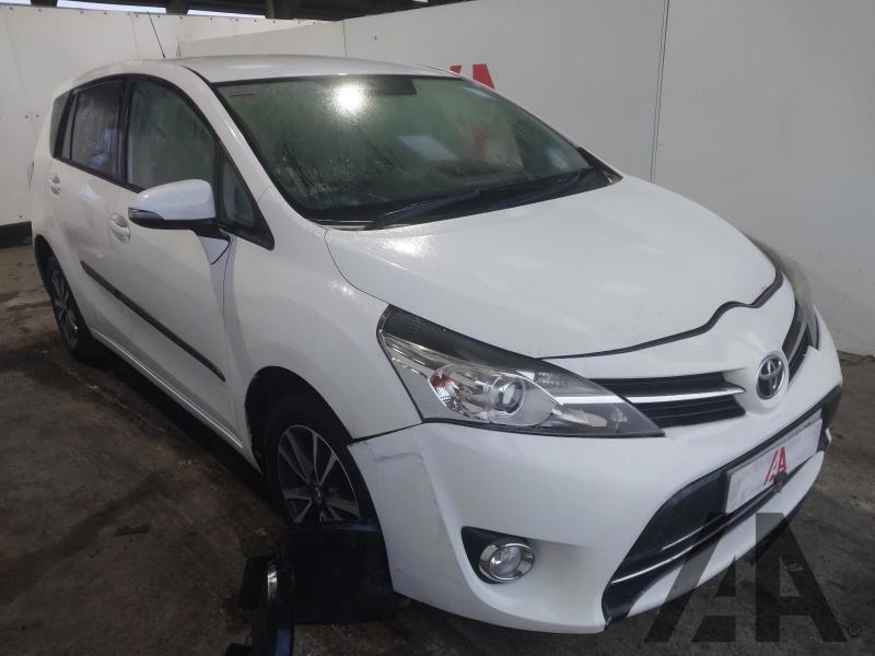 2014 TOYOTA VERSO D-4D ICON 1598cc TURBO DIESEL MANUAL 6 Speed 5 DOOR MPV