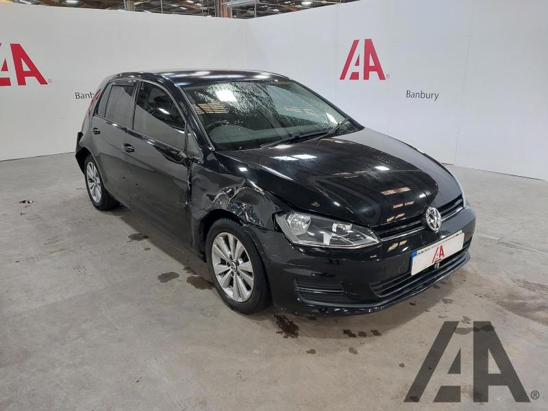 2013 VOLKSWAGEN GOLF SE TDI BLUEMOTION TECHNOLOGY 1598cc TURBO DIESEL MANUAL 5 Speed 5 DOOR HATCHBACK