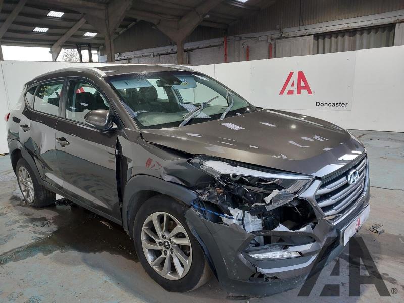 2015 HYUNDAI TUCSON CRDI SE NAV BLUE DRIVE 1685cc TURBO DIESEL MANUAL 5 DOOR ESTATE