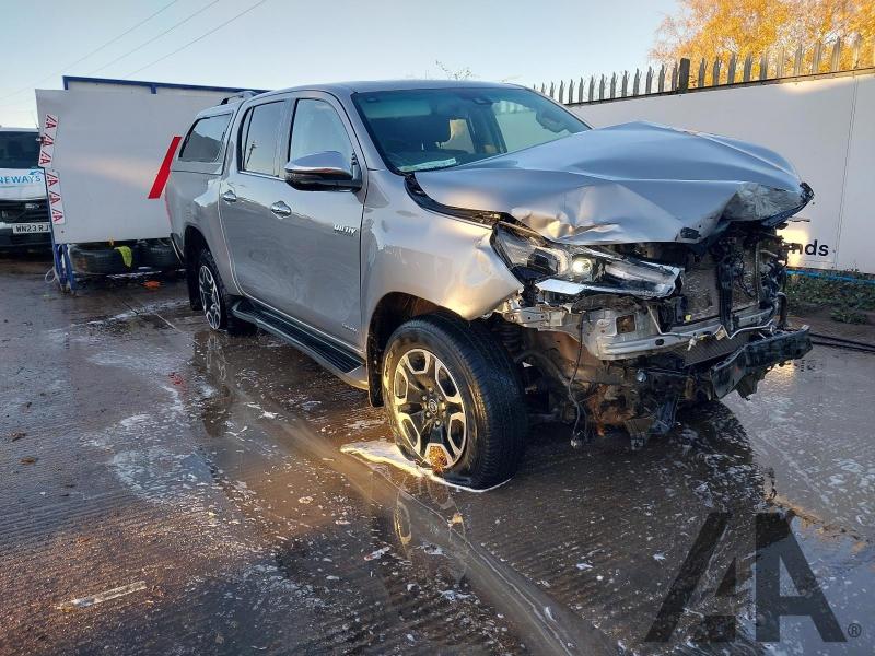 2024 TOYOTA HI-LUX INVINCIBLE 4WD D-4D DCB 2393cc TURBO DIESEL AUTOMATIC PICK UP