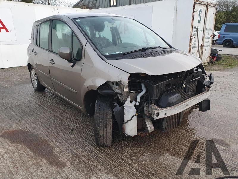 2010 RENAULT GRAND MODUS DYNAMIQUE DCI 1461cc TURBO DIESEL MANUAL 5 Speed 5 DOOR HATCHBACK