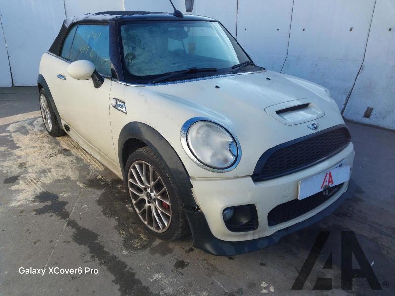 2010 MINI CONVERTIBLE JOHN COOPER WORKS 1598cc TURBO PETROL MANUAL 6 Speed 2 DOOR CONVERTIBLE