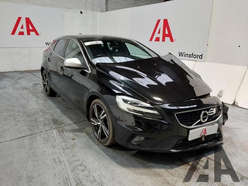 2019 VOLVO V40 T2 R-DESIGN EDITION 1969cc TURBO PETROL MANUAL 6 Speed 5 DOOR HATCHBACK