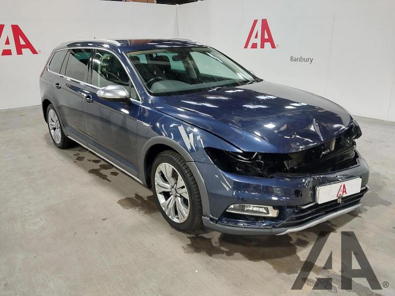 2017 VOLKSWAGEN PASSATTRACK TDI BLUEMOTION TECH 4 1968cc TURBO DIESEL SEMI AUTO 6 Speed 5 DOOR ESTATE