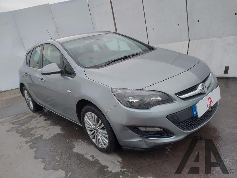 2013 VAUXHALL ASTRA ENERGY CDTI 1686cc TURBO DIESEL MANUAL 6 Speed 5 DOOR HATCHBACK