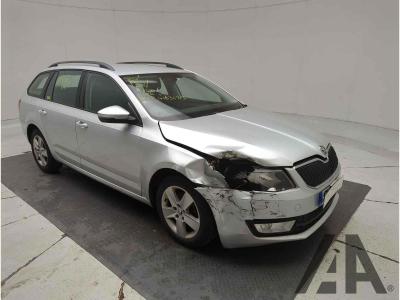 Image of 2016 SKODA OCTAVIA SE TDI 1598cc TURBO DIESEL MANUAL 6 Speed 5 DOOR ESTATE