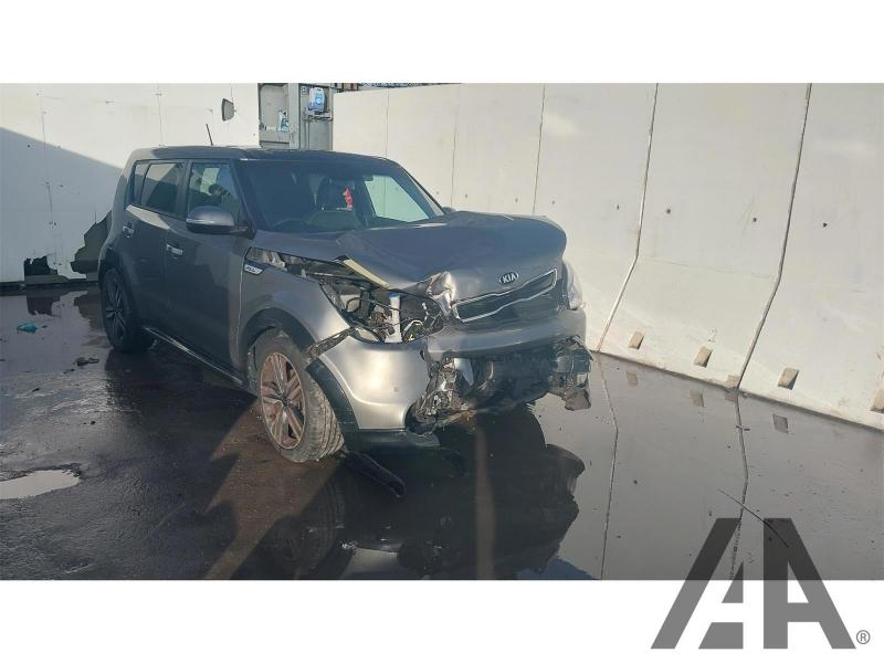 2015 KIA SOUL CRDI MAXX 1582cc TURBO DIESEL MANUAL 6 Speed 5 DOOR HATCHBACK