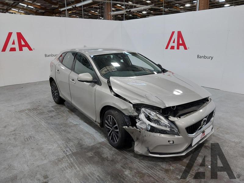 2016 VOLVO V40 D2 MOMENTUM 1969cc TURBO DIESEL MANUAL 6 Speed 5 DOOR HATCHBACK