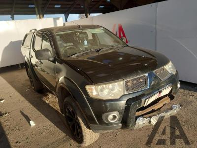 Image of 2011 MITSUBISHI L200 DI-D 4X4 BARBARIAN LB DCB 2477cc TURBO DIESEL MANUAL 5 Speed PICK UP