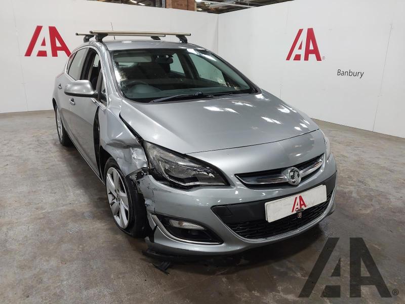 2013 VAUXHALL ASTRA SRI CDTI 1686cc TURBO DIESEL MANUAL 6 Speed 5 DOOR HATCHBACK