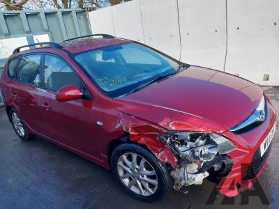 Image of 2011 HYUNDAI I30 COMFORT CRDI 1582cc TURBO DIESEL MANUAL 6 Speed 5 DOOR ESTATE