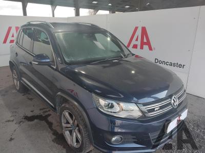 Image of 2015 VOLKSWAGEN TIGUAN R LINE TDI BLUEMOTION TECH 4MO 1968cc TURBO DIESEL SEMI AUTO 7 Speed 5 DOOR ESTATE