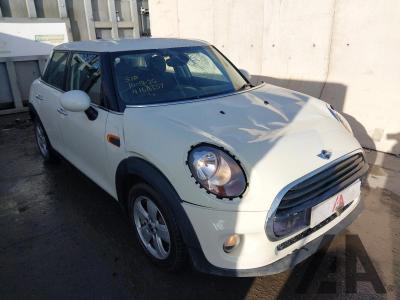 Image of 2016 MINI HATCH COOPER D 1496cc TURBO DIESEL MANUAL 6 Speed 5 DOOR HATCHBACK