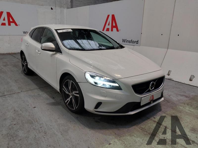 2018 VOLVO V40 D3 R-DESIGN PRO 1969cc TURBO DIESEL AUTOMATIC 6 Speed 5 DOOR HATCHBACK