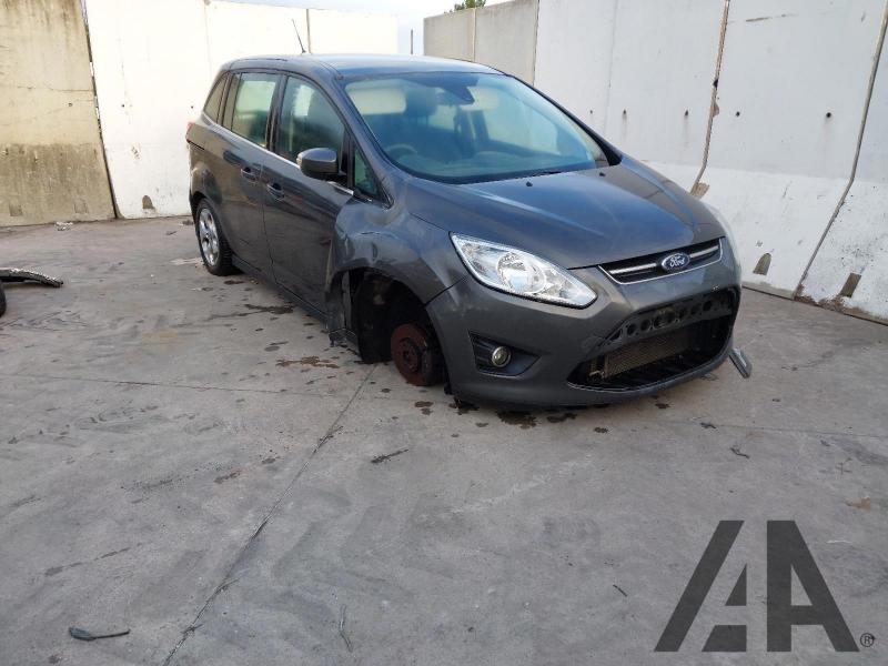 2015 FORD C-MAX GRAND ZETEC TDCI 1560cc TURBO DIESEL MANUAL 6 Speed 5 DOOR MPV