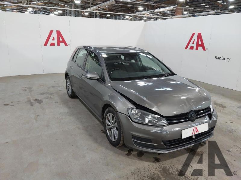 2013 VOLKSWAGEN GOLF SE TDI BLUEMOTION TECHNOLOGY 1598cc TURBO DIESEL MANUAL 5 Speed 5 DOOR HATCHBACK