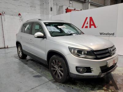 Image of 2012 VOLKSWAGEN TIGUAN SE TDI BLUEMOTION TECHNOLOGY 4 1968cc TURBO DIESEL MANUAL 6 Speed 5 DOOR ESTATE