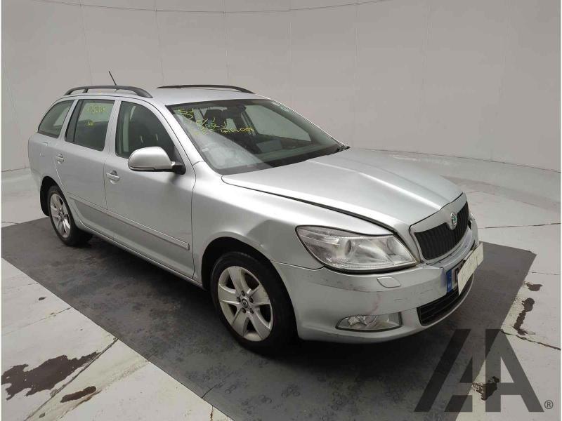 2012 SKODA OCTAVIA ELEGANCE TSI 1798cc TURBO PETROL MANUAL 6 Speed 5 DOOR ESTATE