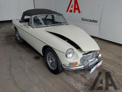 Image of 1967 MG B ROADSTER 1798cc PETROL MANUAL 2 DOOR CONVERTIBLE