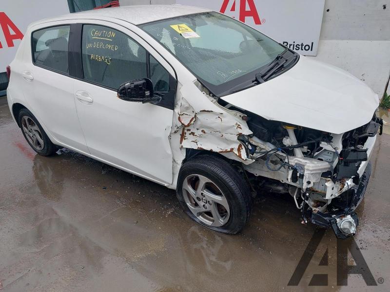 2015 TOYOTA YARIS HYBRID ICON 1497cc PETROL/ELECTRIC CVT 5 DOOR HATCHBACK