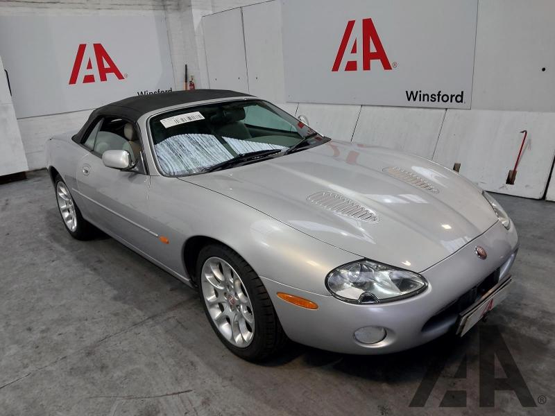 2001 JAGUAR XKR V8 3996cc SUPER PETROL AUTOMATIC CONVERTIBLE