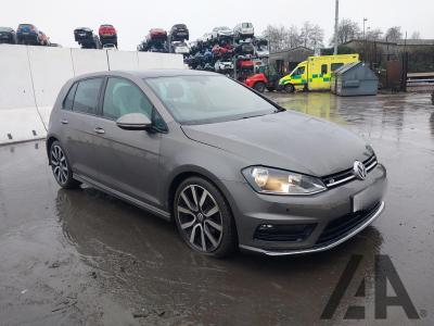 Image of 2016 VOLKSWAGEN GOLF R LINE EDITION TDI BLUEMOTION 1968cc TURBO DIESEL MANUAL 6 Speed 5 DOOR HATCHBACK