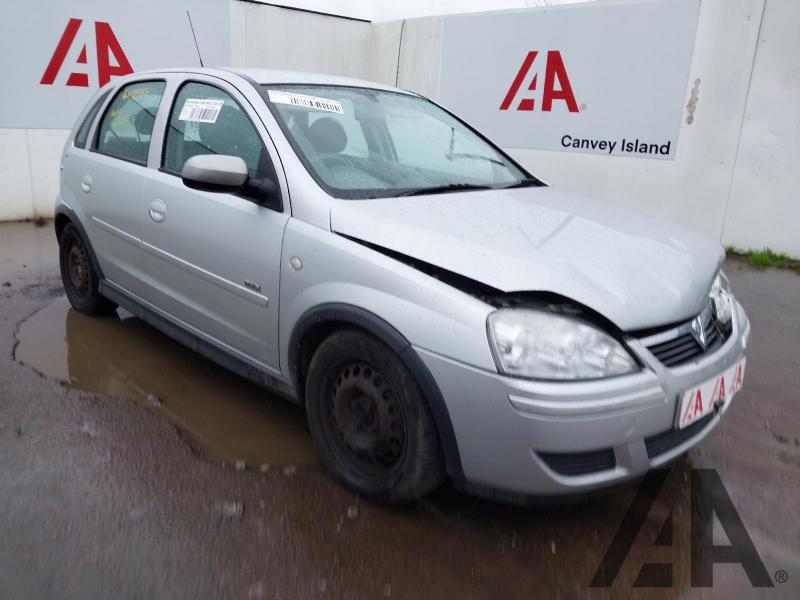 2005 VAUXHALL CORSA DESIGN 16V 1389cc PETROL AUTOMATIC 4 Speed 5 DOOR HATCHBACK