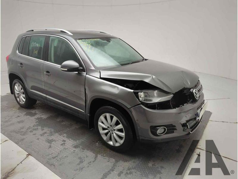 2015 VOLKSWAGEN TIGUAN MATCH TDI BLUEMOTION TECHNOLOG 1968cc TURBO DIESEL MANUAL 6 Speed 5 DOOR ESTATE