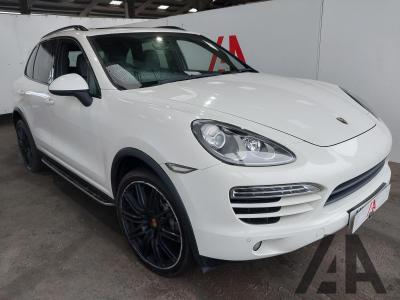 Image of 2011 PORSCHE CAYENNE D V6 TIPTRONIC 2967cc TURBO DIESEL AUTOMATIC 8 Speed 5 DOOR ESTATE
