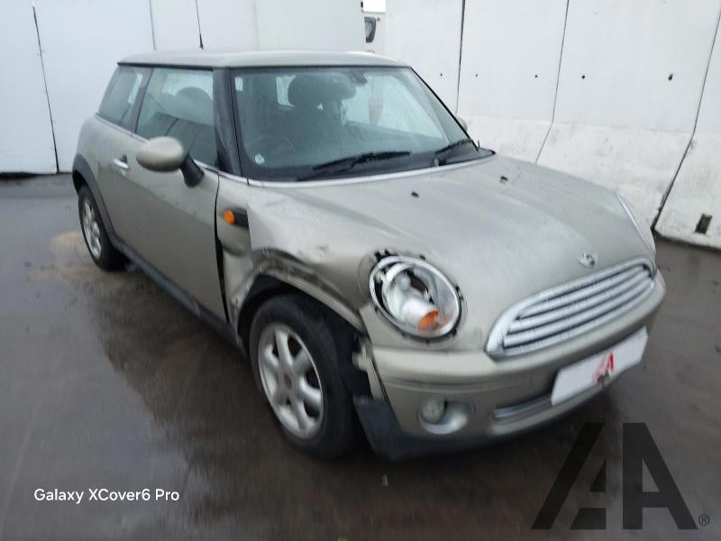 2007 MINI HATCH COOPER 1598cc PETROL AUTOMATIC 6 Speed 3 DOOR HATCHBACK
