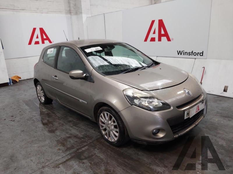 2010 RENAULT CLIO DYNAMIQUE TOMTOM DCI 1461cc TURBO DIESEL MANUAL 5 Speed 3 DOOR HATCHBACK