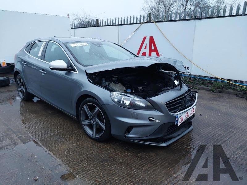 2015 VOLVO V40 D2 R-DESIGN 1560cc TURBO DIESEL MANUAL 6 Speed 5 DOOR HATCHBACK