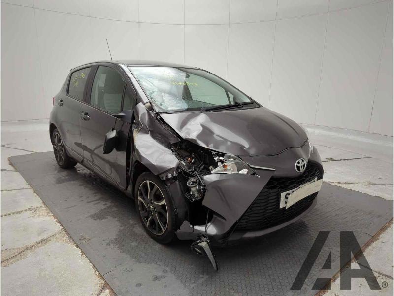 2017 TOYOTA YARIS VVT-I DESIGN 1496cc PETROL MANUAL 5 DOOR HATCHBACK