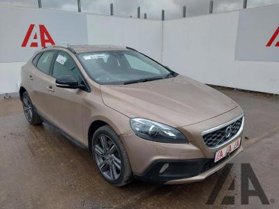 Image of 2013 VOLVO V40 D3 CROSS COUNTRY LUX NAV 1984cc TURBO DIESEL AUTOMATIC 6 Speed 5 DOOR HATCHBACK