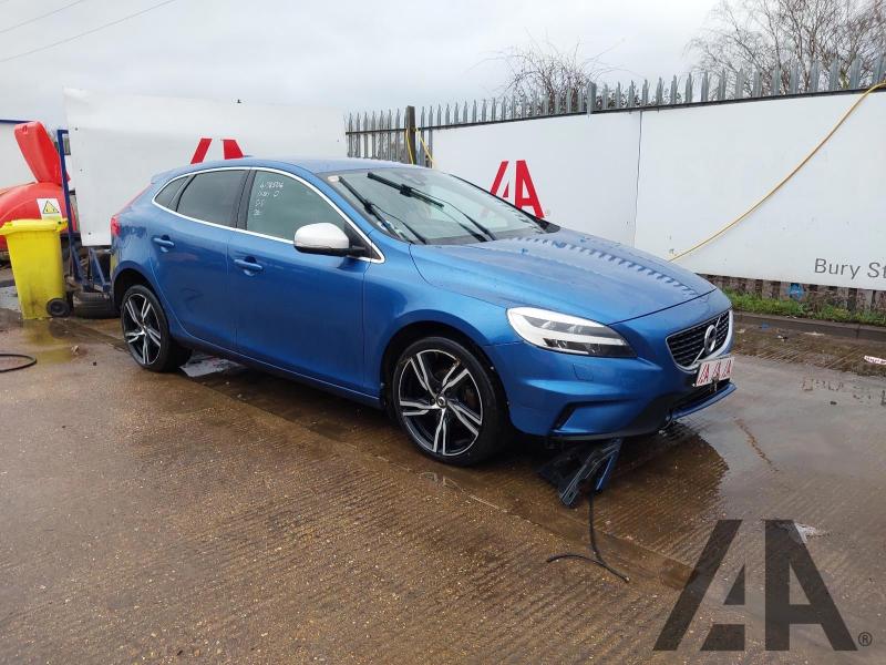 2017 VOLVO V40 D2 R-DESIGN PRO 1969cc TURBO DIESEL MANUAL 6 Speed 5 DOOR HATCHBACK