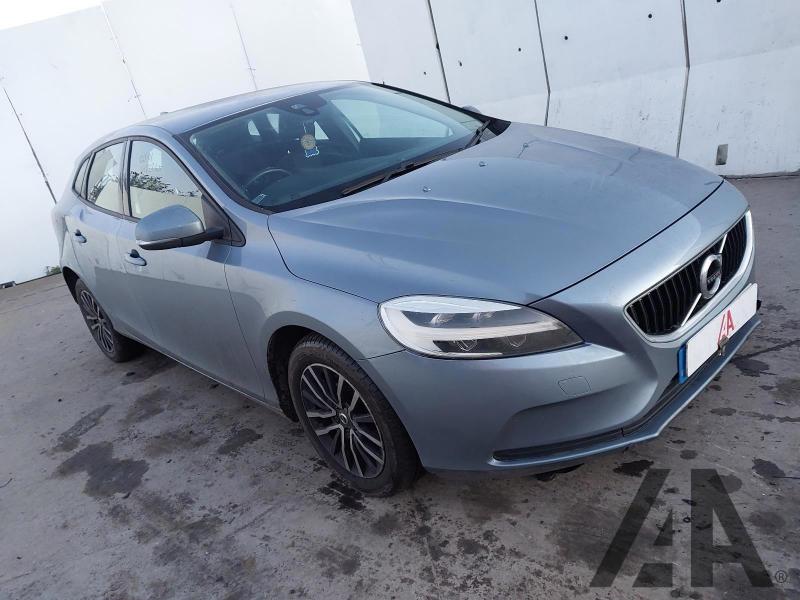 2017 VOLVO V40 T2 MOMENTUM 1969cc TURBO PETROL MANUAL 6 Speed 5 DOOR HATCHBACK