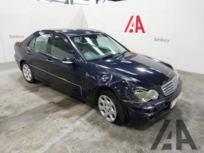 Image of 2005 MERCEDES C-CLASS C220 CDI ELEGANCE SE 2148cc TURBO DIESEL AUTOMATIC 4 DOOR SALOON