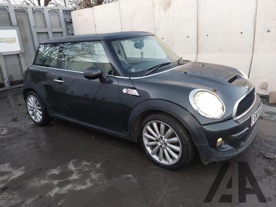 Image of 2011 MINI HATCH COOPER SD 1995cc TURBO DIESEL MANUAL 6 Speed 3 DOOR HATCHBACK