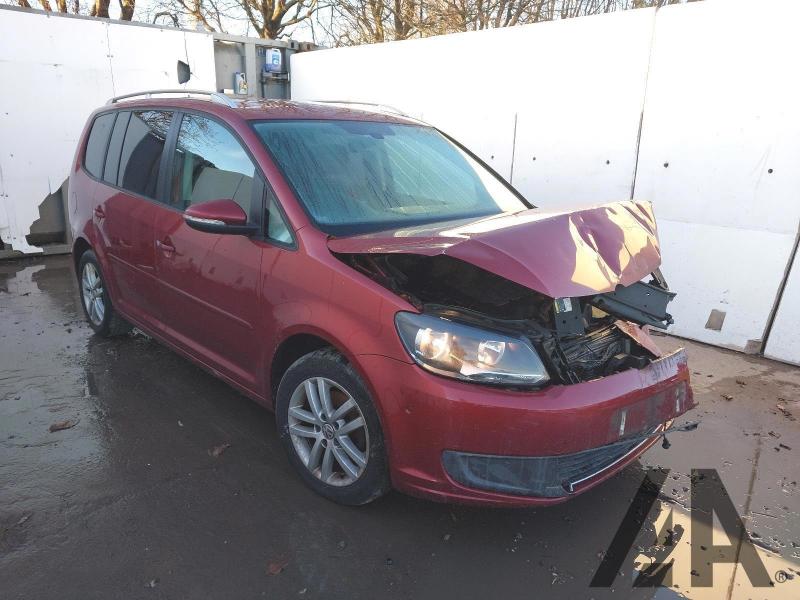 2013 VOLKSWAGEN TOURAN SE TDI BLUEMOTION TECHNOLOGY 1598cc TURBO DIESEL MANUAL 5 DOOR MPV