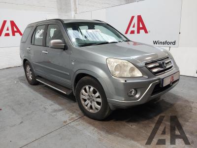 Image of 2004 HONDA CR-V I-VTEC EXECUTIVE 1998cc PETROL AUTOMATIC 4 Speed 5 DOOR ESTATE