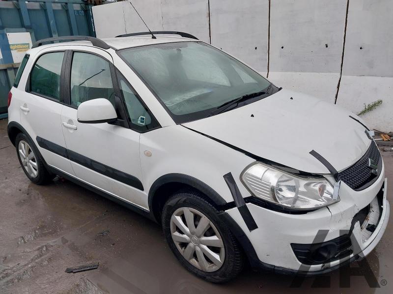 2013 SUZUKI SX4 SZ3 1586cc PETROL MANUAL 5 Speed 5 DOOR HATCHBACK