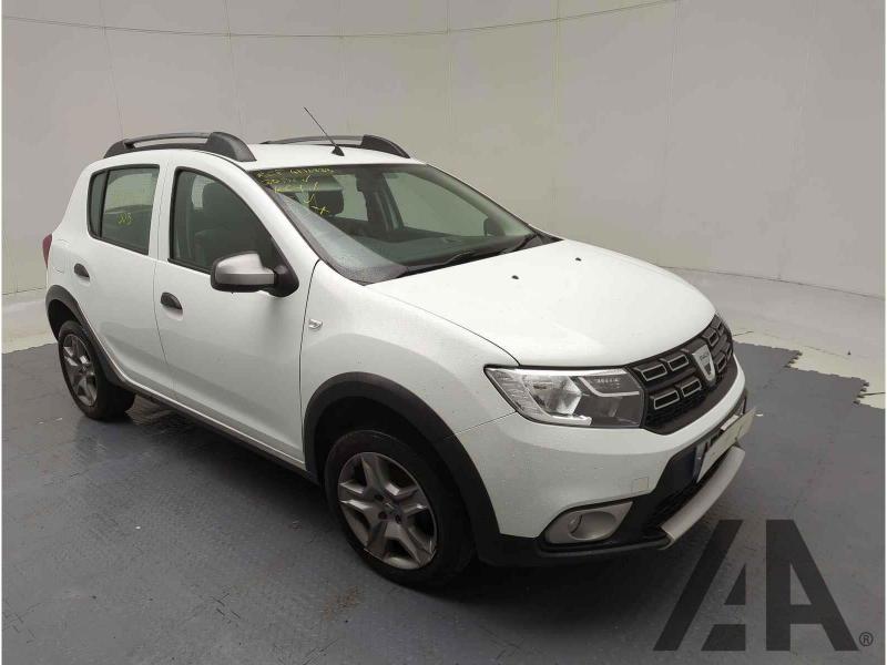 2017 DACIA SANDERO STEPWAY LAUREATE TCE 898cc TURBO PETROL MANUAL 5 Speed 5 DOOR HATCHBACK