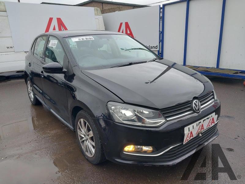 2015 VOLKSWAGEN POLO SE TSI DSG 1197cc TURBO PETROL SEMI AUTO 7 Speed 5 DOOR HATCHBACK