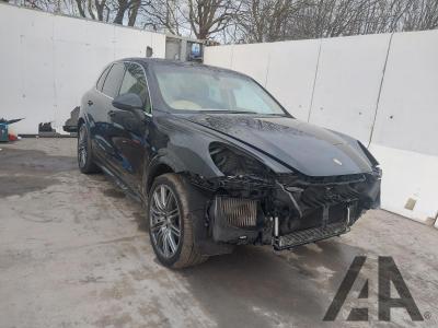 Image of 2012 PORSCHE CAYENNE D V6 TIPTRONIC 2967cc TURBO DIESEL AUTOMATIC 8 Speed 5 DOOR ESTATE